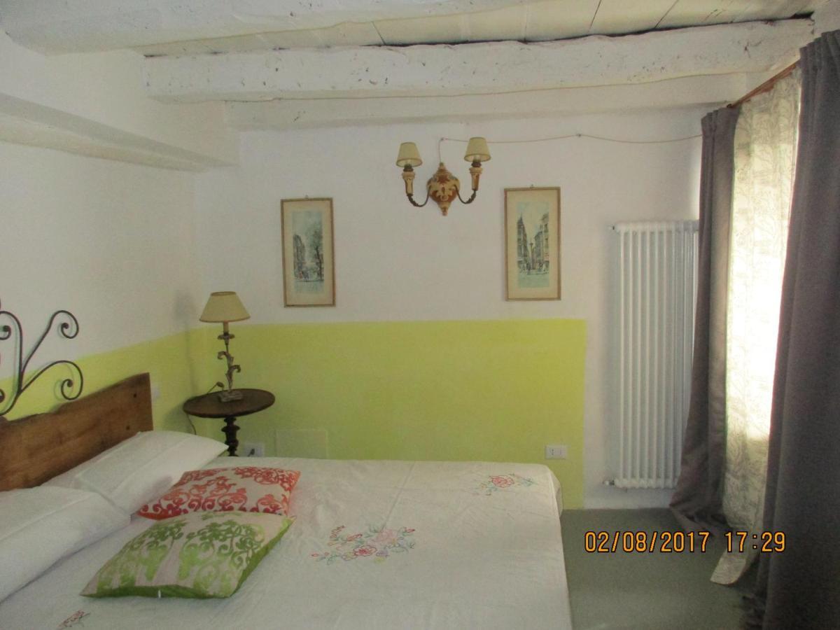 Viandanti, Artisti E Sognatori Bed and Breakfast Comano  Exteriör bild